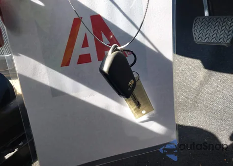 2024 Toyota Corolla Le z USA, uszkodzony, nr VIN 5YFB4MDE5RP228041